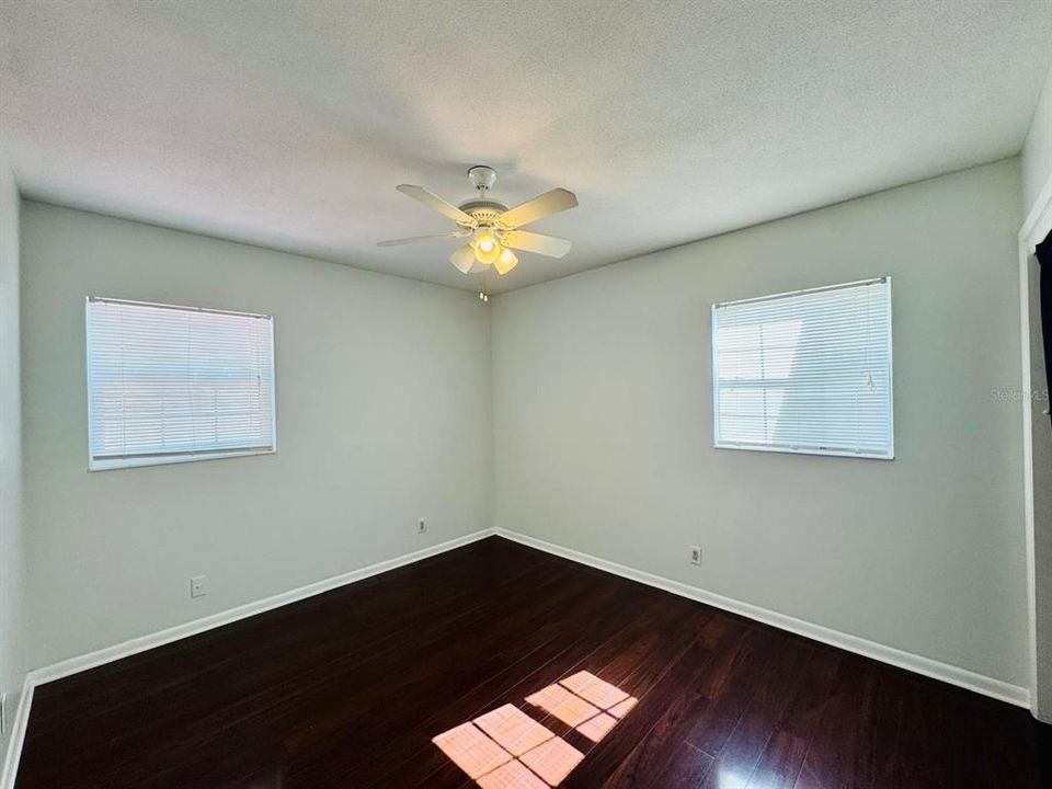 For Rent: $2,345 (3 beds, 2 baths, 1367 Square Feet)