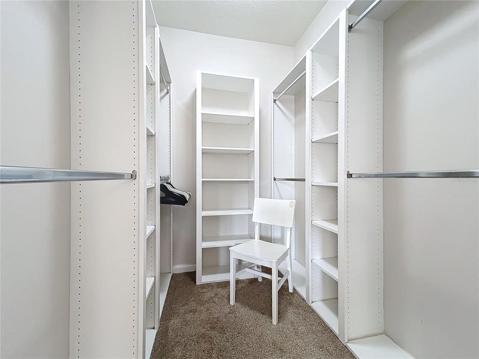 Master Bedroom 2 Walk-in Closet