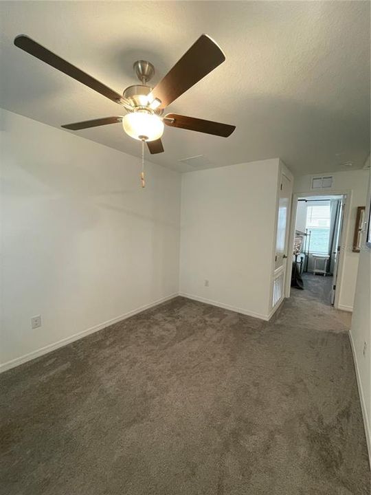 For Rent: $2,500 (4 beds, 2 baths, 1870 Square Feet)