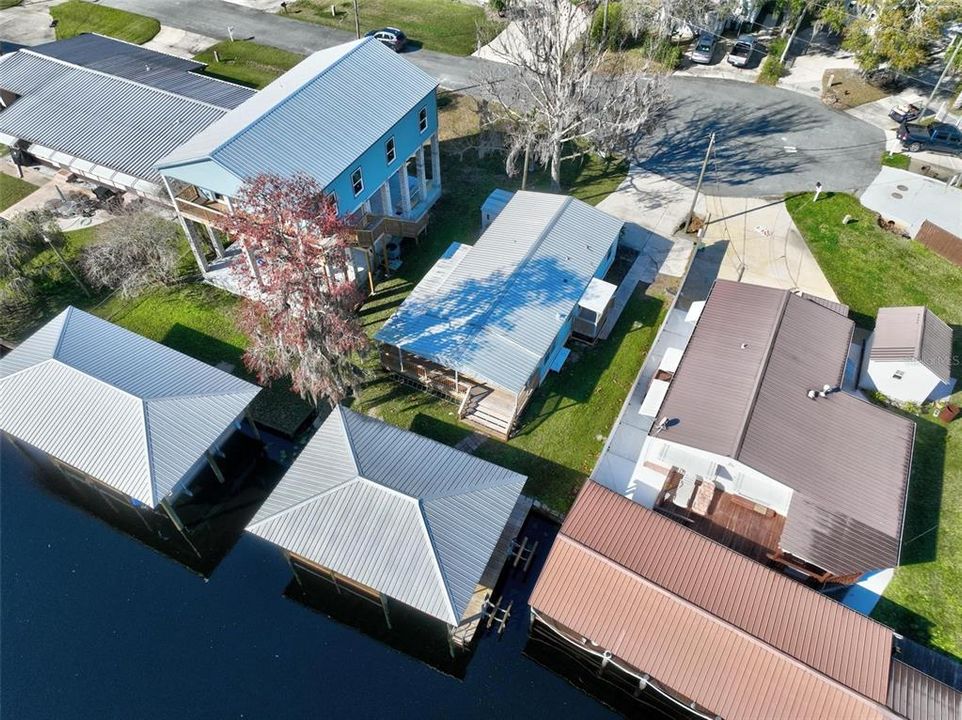 最近售出: $229,000 (2 贝兹, 2 浴室, 960 平方英尺)