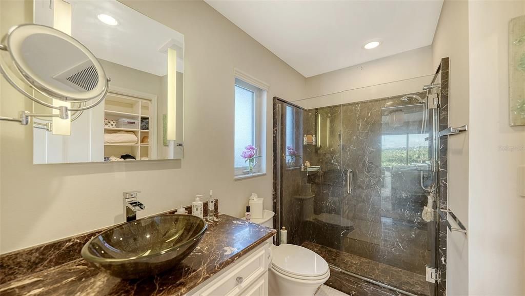 待售: $2,595,000 (3 贝兹, 2 浴室, 1729 平方英尺)