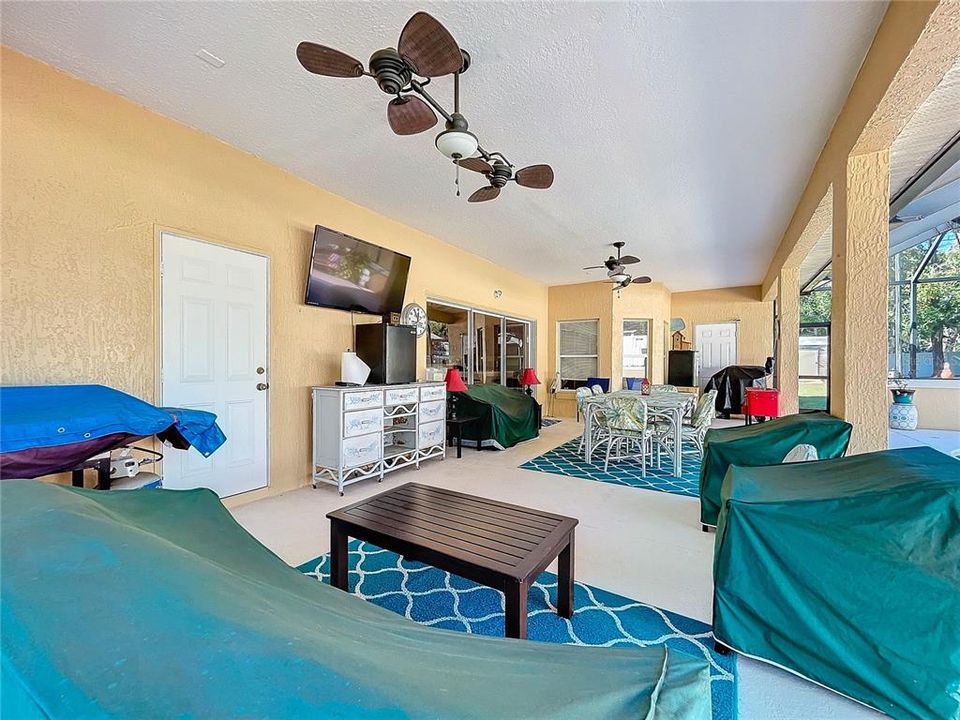 Large screened in porch perfect for the Florida weather.