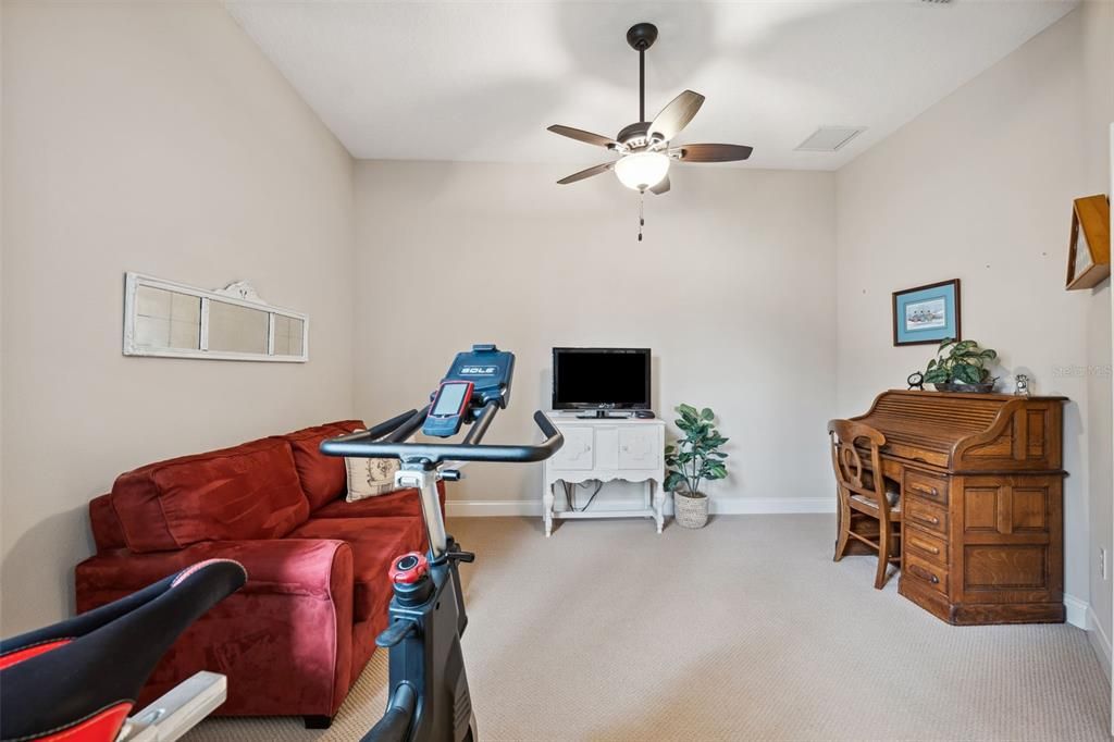 For Sale: $389,900 (2 beds, 2 baths, 1689 Square Feet)