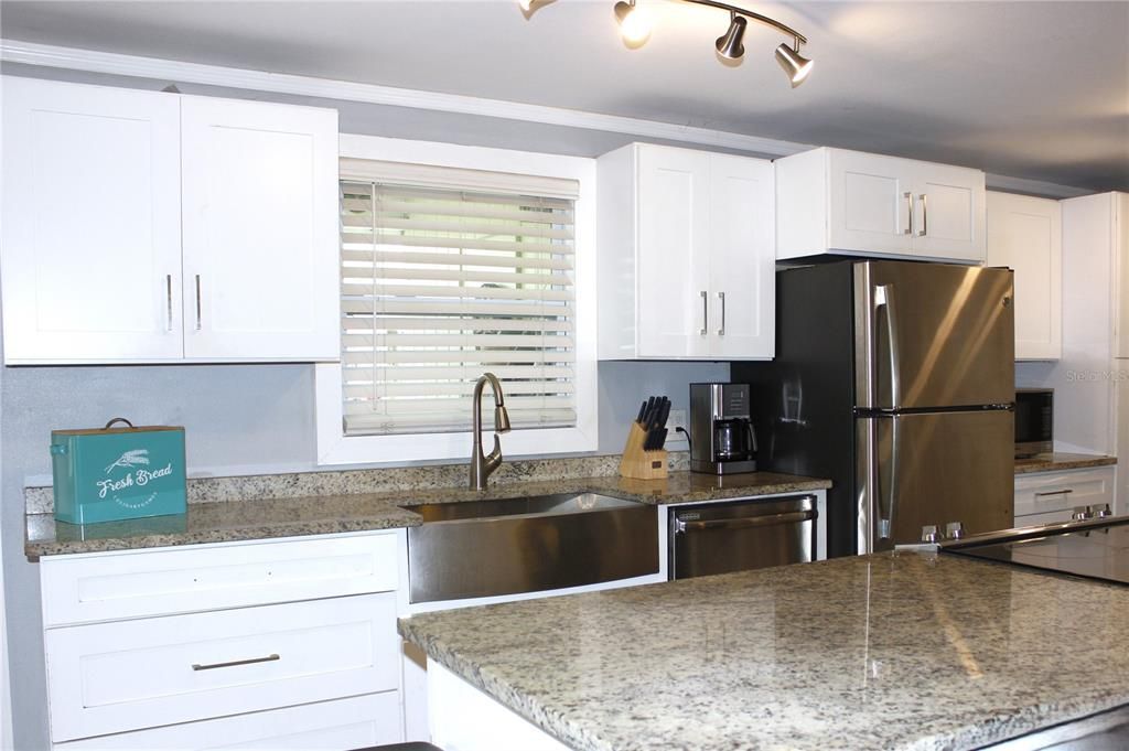 For Sale: $340,000 (3 beds, 2 baths, 1390 Square Feet)