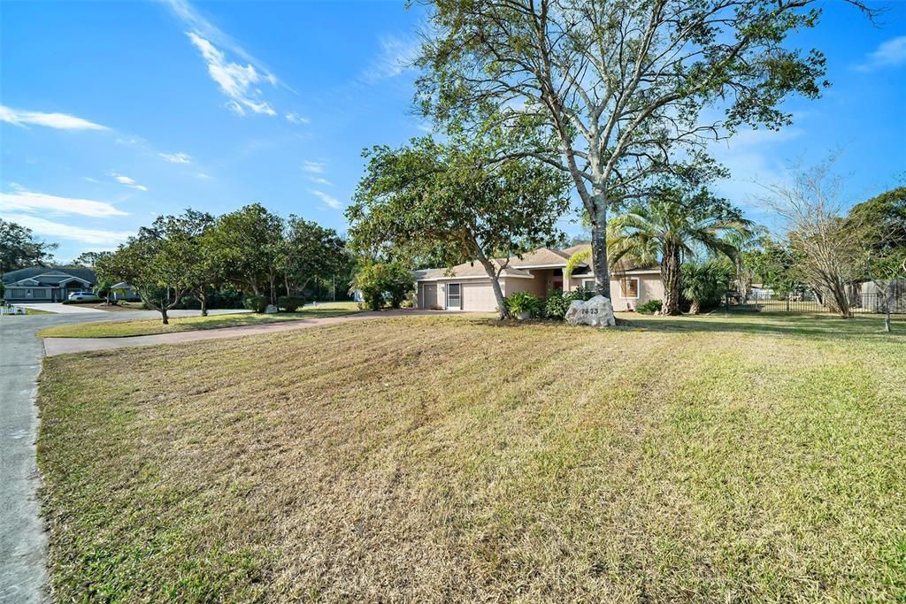 For Sale: $415,000 (3 beds, 2 baths, 1908 Square Feet)