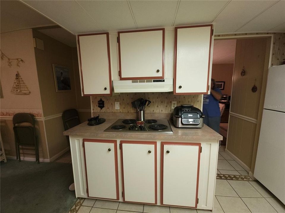 For Sale: $152,250 (2 beds, 2 baths, 1344 Square Feet)