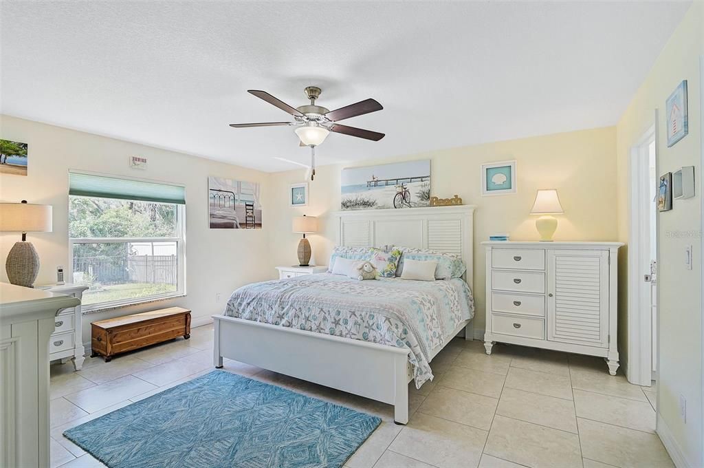 For Sale: $339,900 (3 beds, 2 baths, 1437 Square Feet)