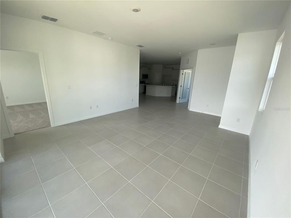 For Rent: $2,500 (3 beds, 2 baths, 1565 Square Feet)