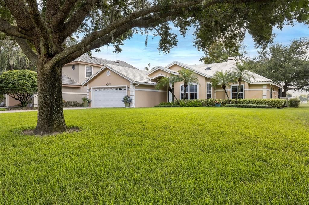 For Sale: $695,000 (3 beds, 2 baths, 2406 Square Feet)