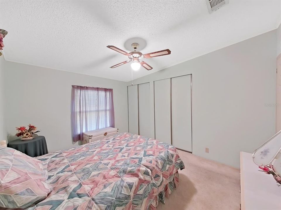 For Sale: $185,000 (2 beds, 2 baths, 1296 Square Feet)