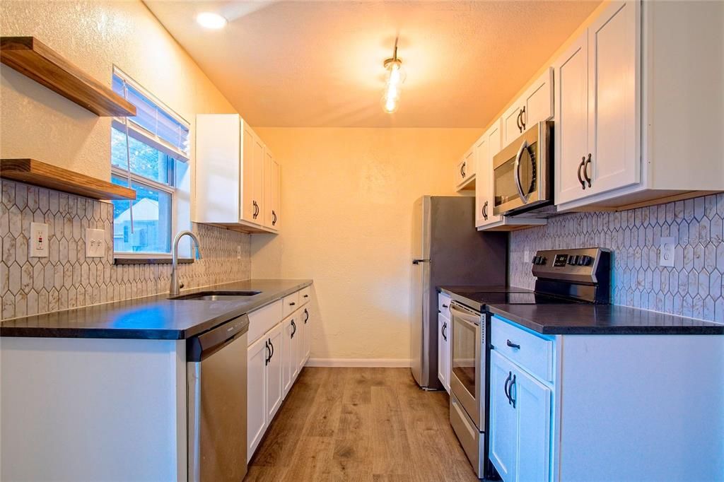 For Rent: $1,600 (1 beds, 1 baths, 625 Square Feet)