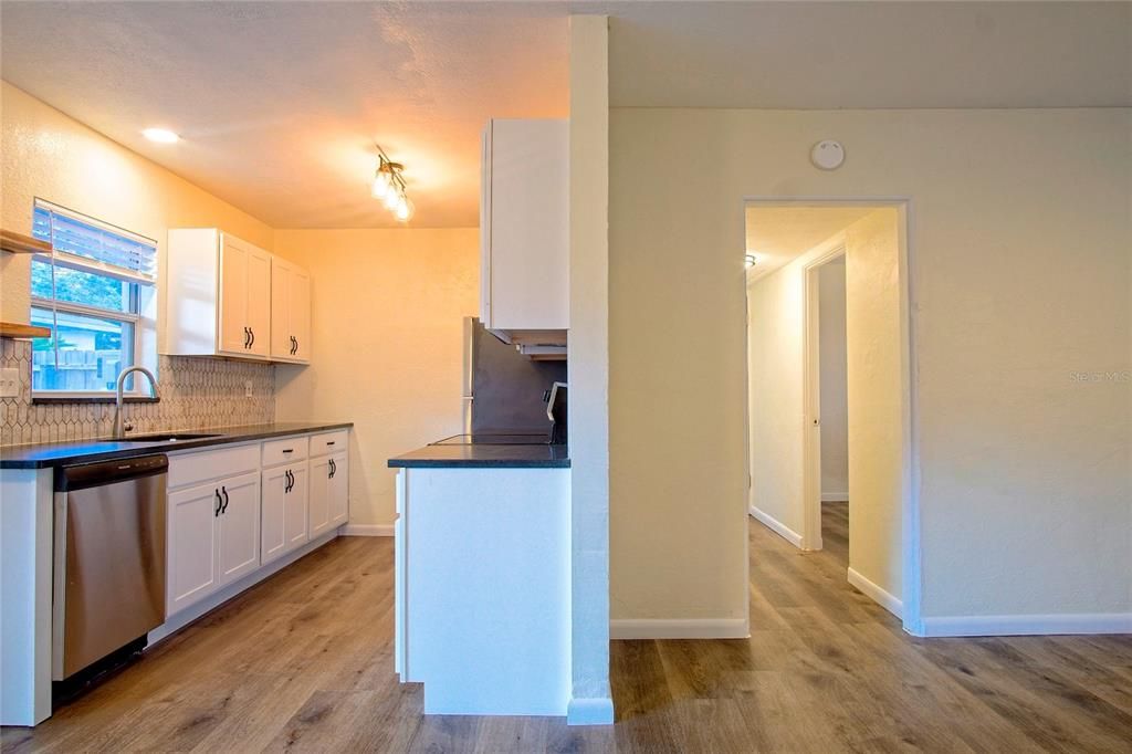 For Rent: $1,600 (1 beds, 1 baths, 625 Square Feet)