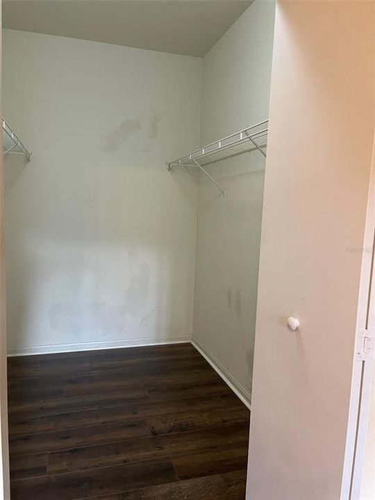 For Rent: $1,650 (1 beds, 1 baths, 756 Square Feet)