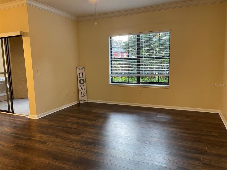 For Rent: $1,650 (1 beds, 1 baths, 756 Square Feet)