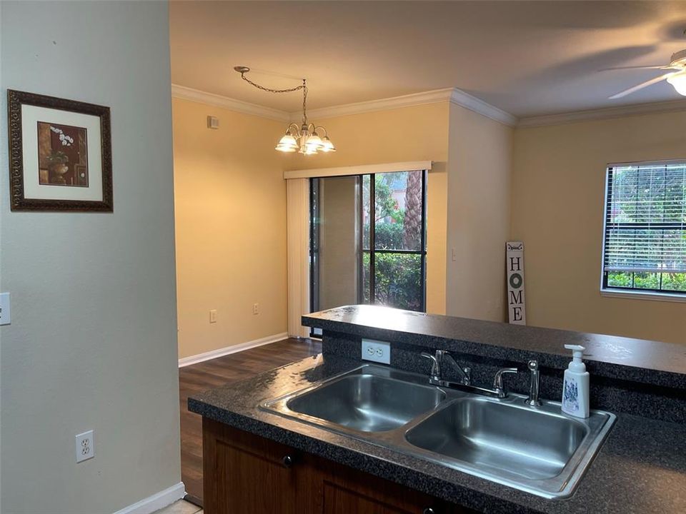 For Rent: $1,650 (1 beds, 1 baths, 756 Square Feet)