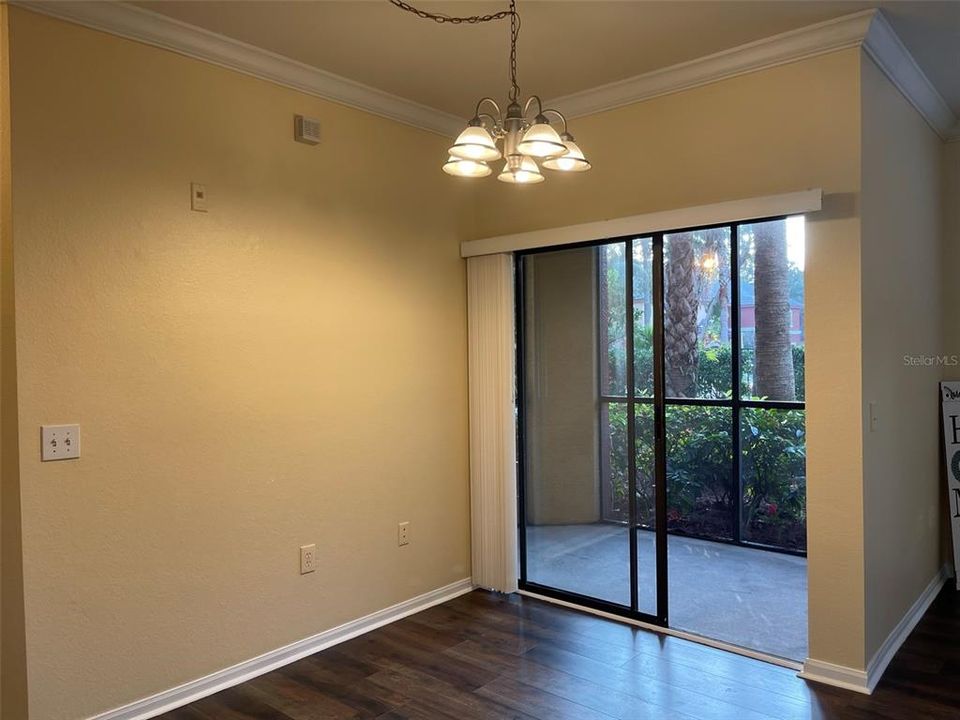 For Rent: $1,650 (1 beds, 1 baths, 756 Square Feet)