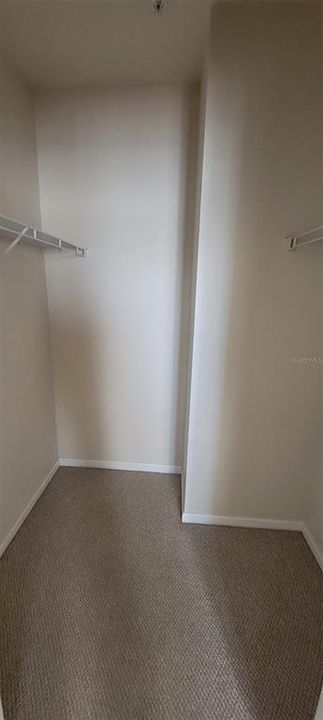 For Rent: $1,585 (1 beds, 1 baths, 660 Square Feet)