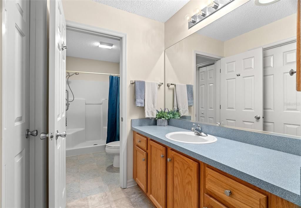 For Sale: $328,900 (2 beds, 2 baths, 1148 Square Feet)