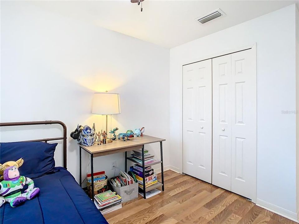 For Sale: $335,000 (3 beds, 2 baths, 1755 Square Feet)