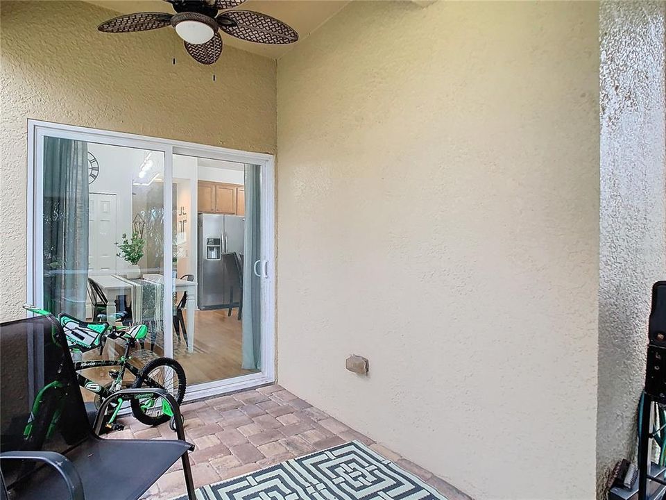 For Sale: $335,000 (3 beds, 2 baths, 1755 Square Feet)