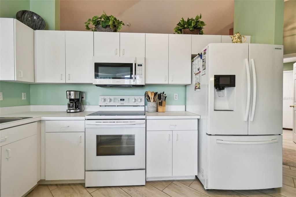 For Sale: $339,000 (2 beds, 2 baths, 1603 Square Feet)