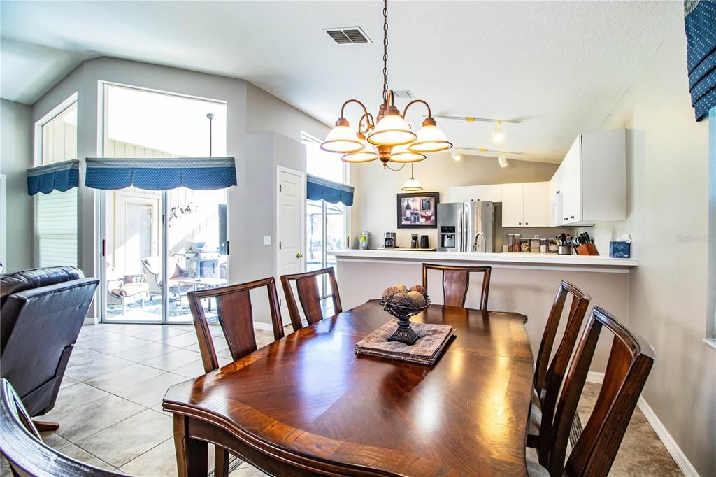 For Sale: $339,900 (3 beds, 2 baths, 1500 Square Feet)