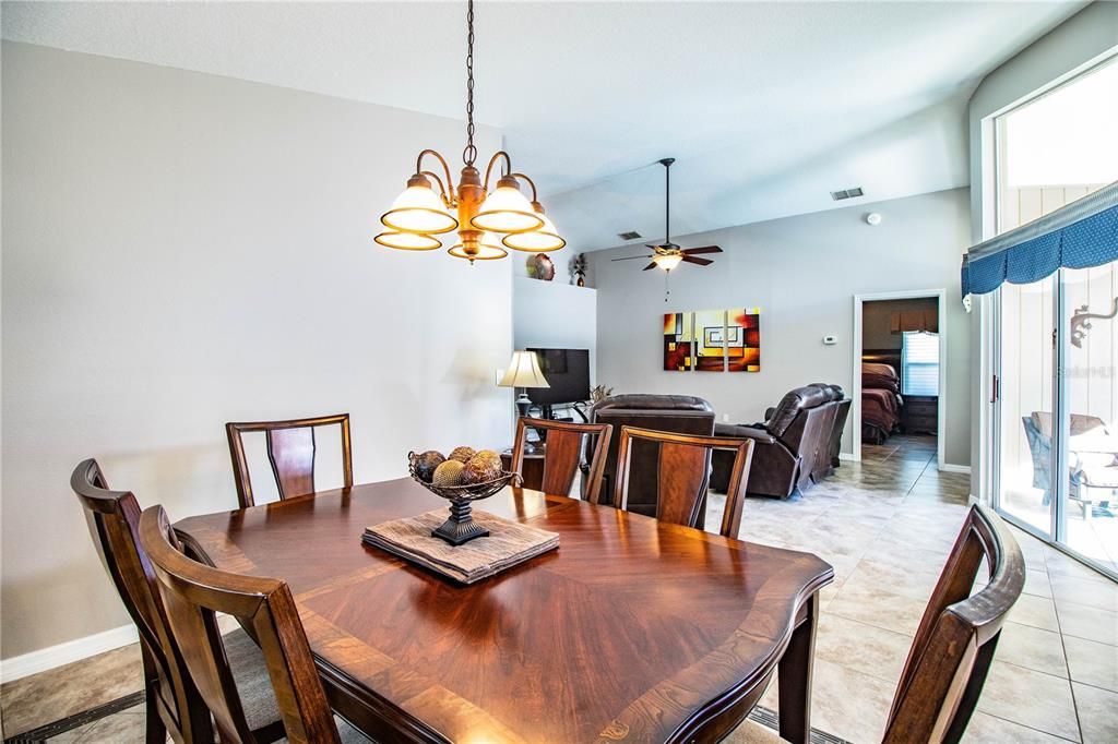 For Sale: $339,900 (3 beds, 2 baths, 1500 Square Feet)