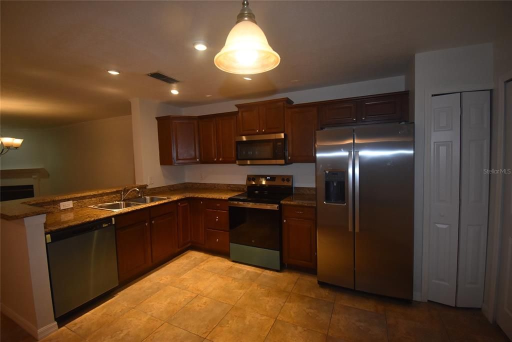 For Sale: $280,000 (3 beds, 2 baths, 1507 Square Feet)