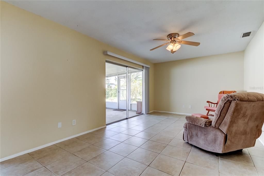 For Sale: $380,000 (2 beds, 2 baths, 1666 Square Feet)