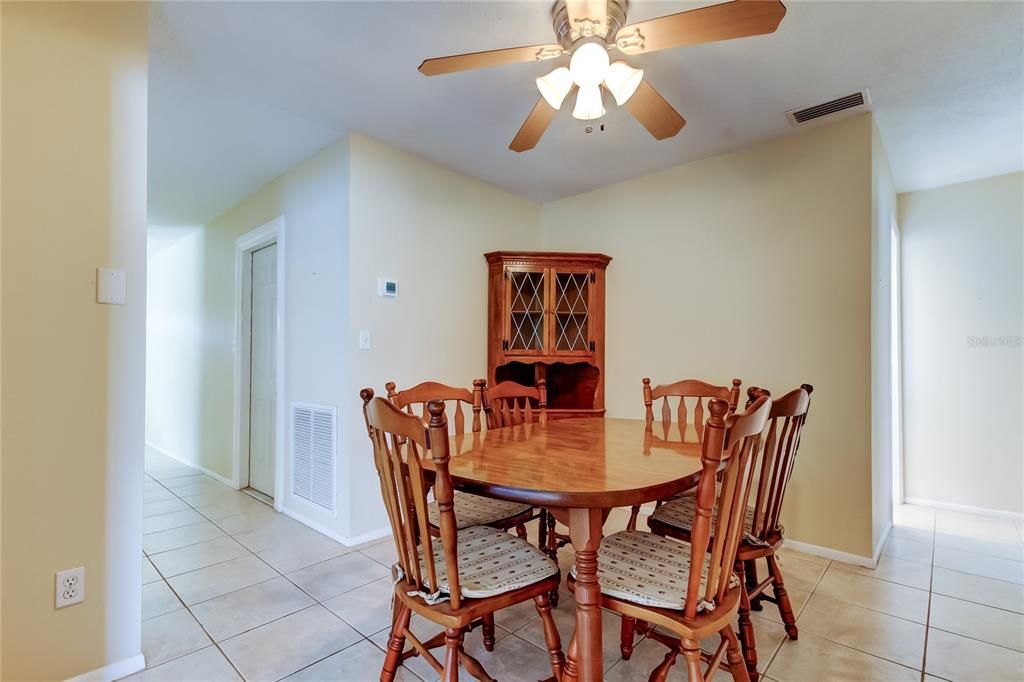 For Sale: $380,000 (2 beds, 2 baths, 1666 Square Feet)