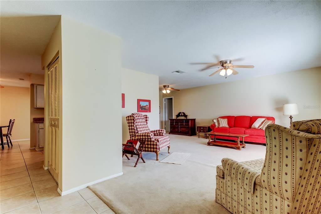 For Sale: $380,000 (2 beds, 2 baths, 1666 Square Feet)