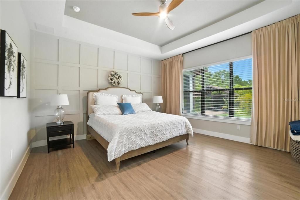 Под контрактом: $1,250,000 (4 спален, 3 ванн, 3151 Квадратных фут)