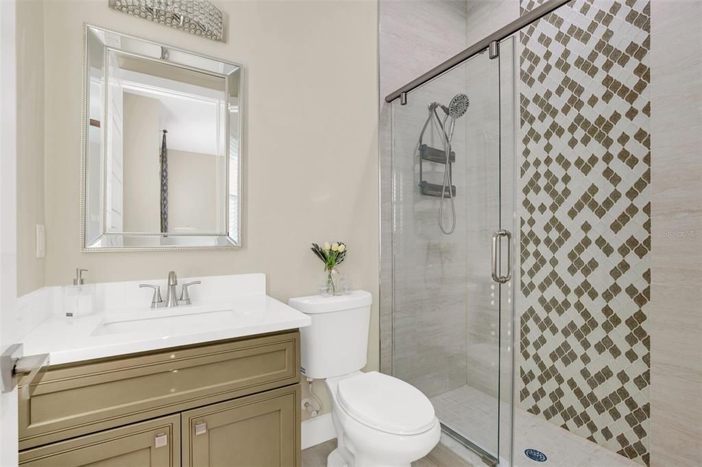 Под контрактом: $1,250,000 (4 спален, 3 ванн, 3151 Квадратных фут)