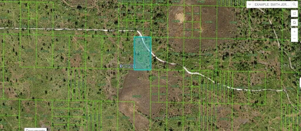 待售: $49,000 (1.26 acres)