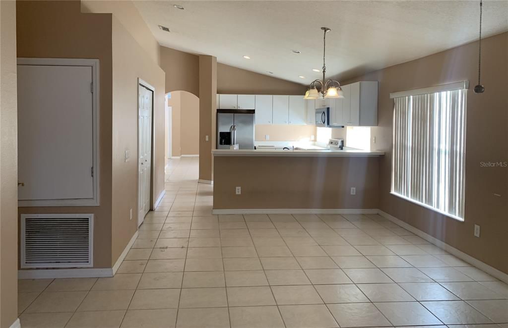 For Rent: $2,500 (4 beds, 2 baths, 2167 Square Feet)