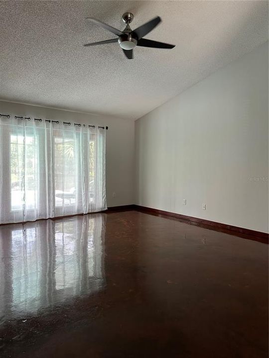 For Rent: $2,275 (3 beds, 2 baths, 1232 Square Feet)