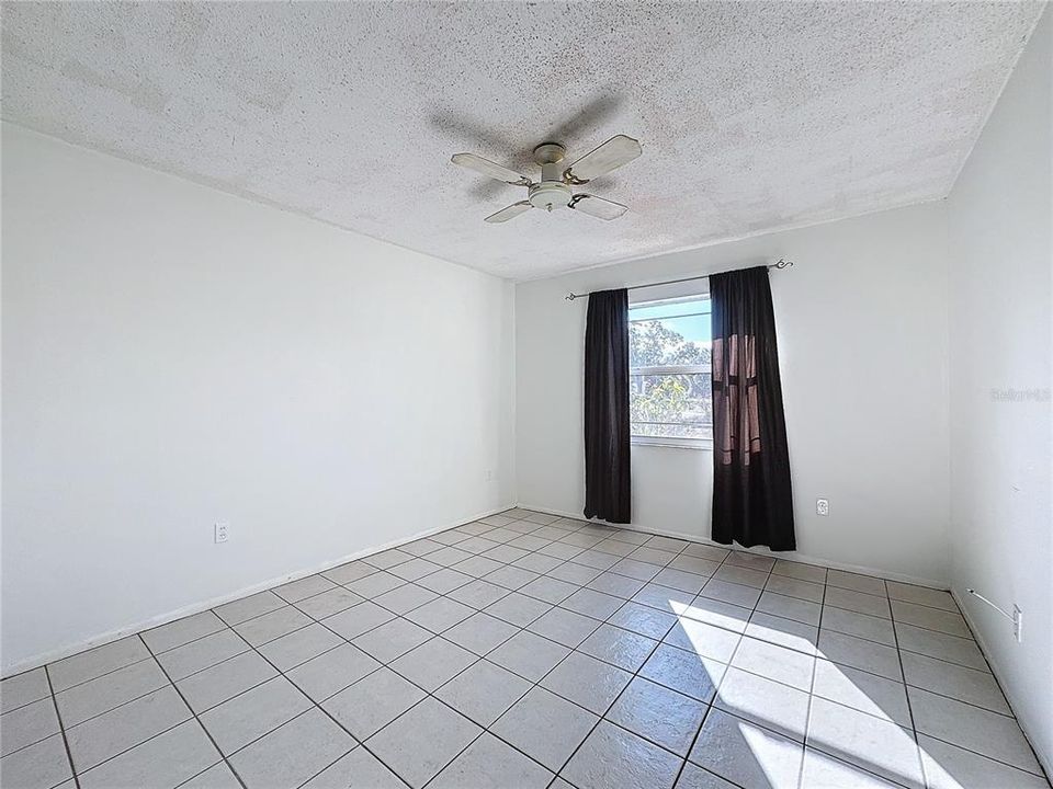 For Sale: $240,000 (2 beds, 2 baths, 1106 Square Feet)