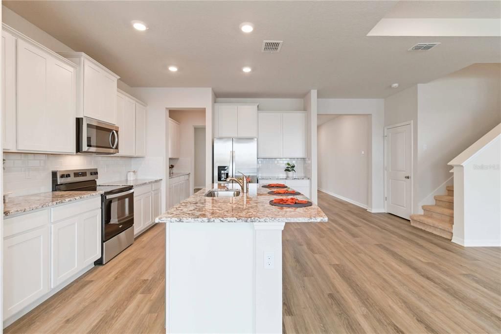 Granite Island and New Stainless Appliances