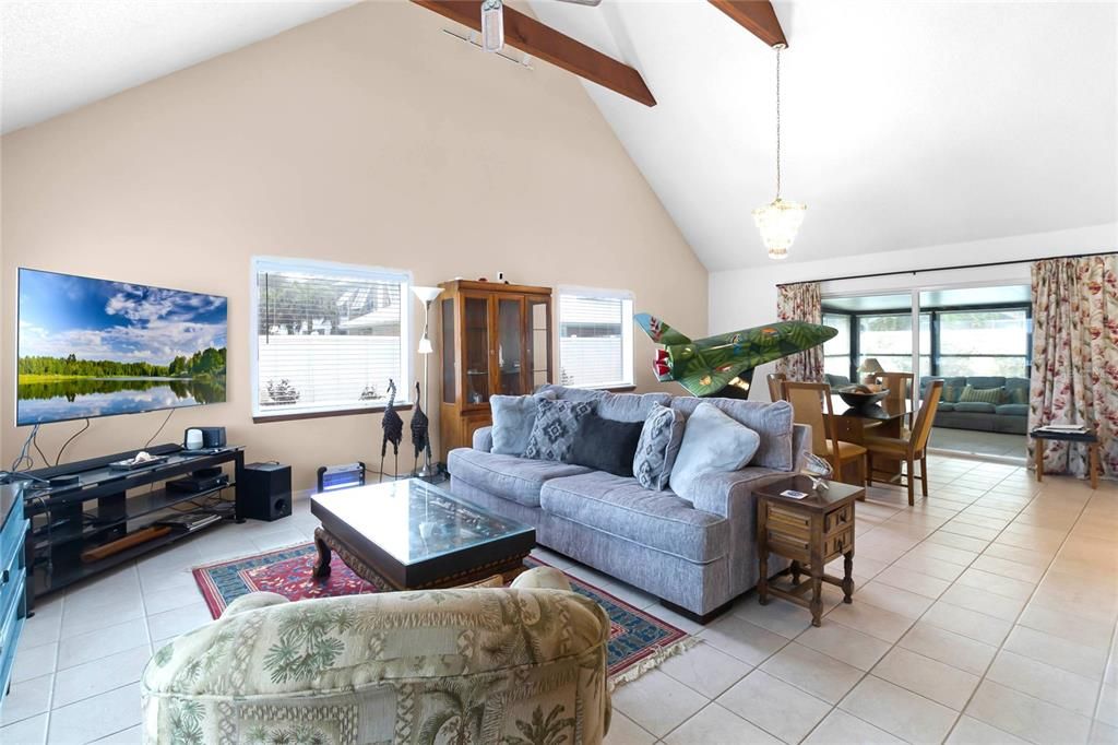 待售: $1,299,999 (3 贝兹, 2 浴室, 2383 平方英尺)