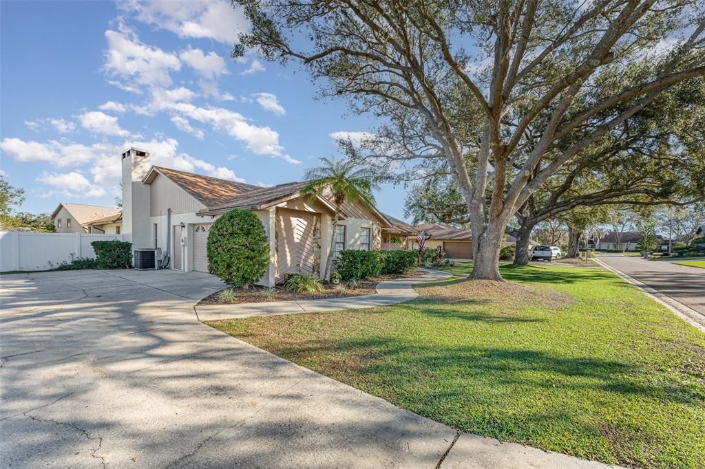 For Sale: $445,999 (4 beds, 3 baths, 2471 Square Feet)