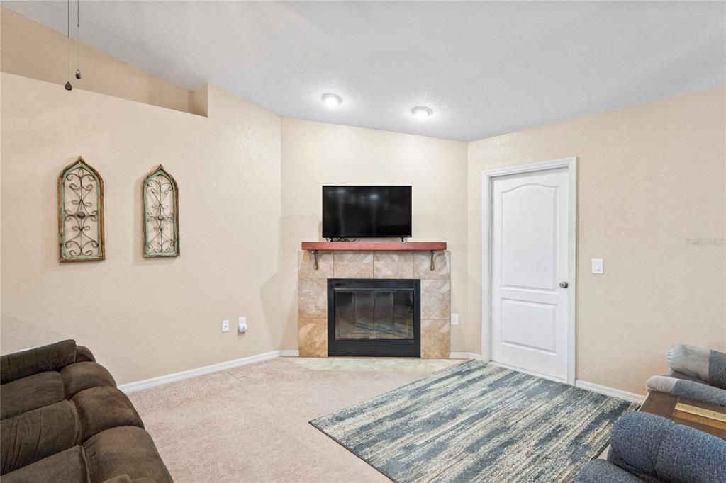 Activo con contrato: $464,900 (3 camas, 2 baños, 1480 Pies cuadrados)