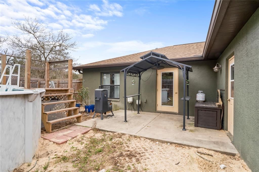 Activo con contrato: $464,900 (3 camas, 2 baños, 1480 Pies cuadrados)