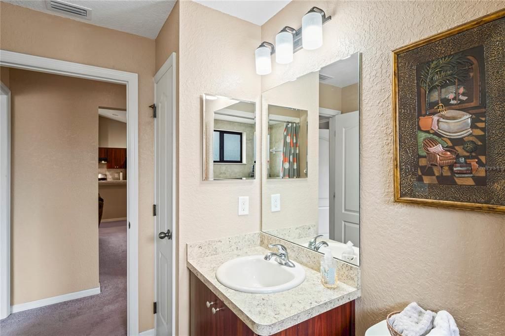 Activo con contrato: $464,900 (3 camas, 2 baños, 1480 Pies cuadrados)