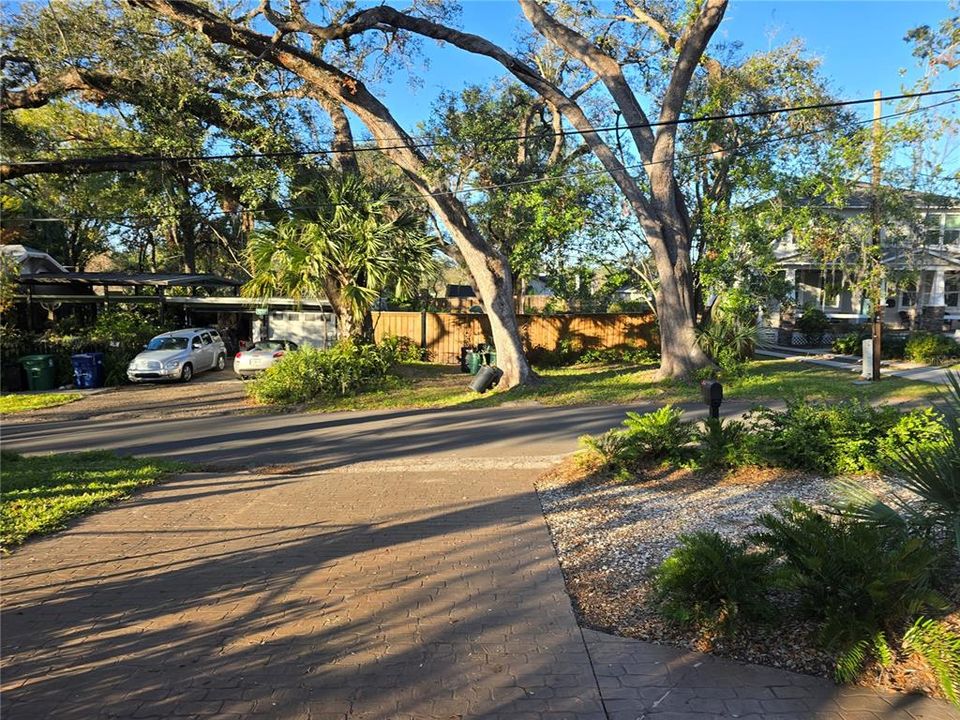 For Sale: $685,000 (3 beds, 2 baths, 1643 Square Feet)