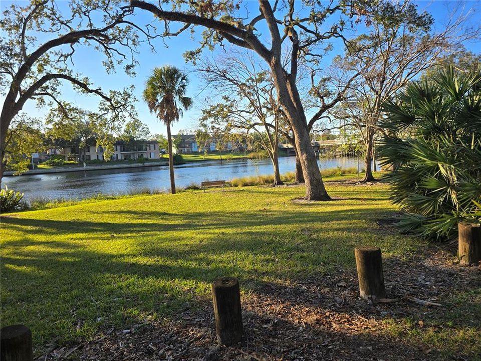 For Sale: $685,000 (3 beds, 2 baths, 1643 Square Feet)