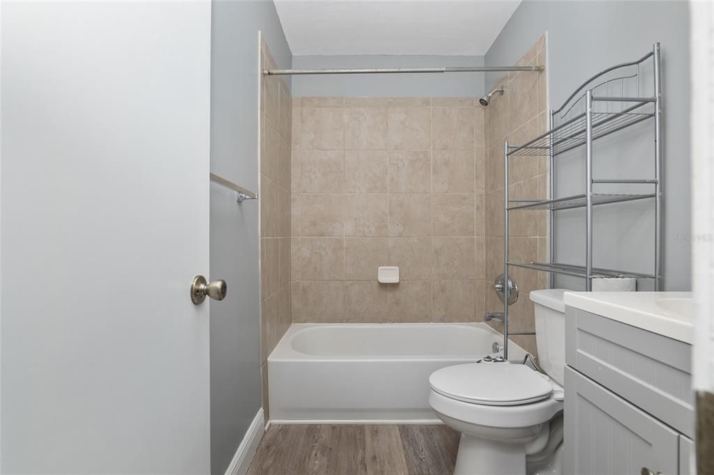 For Sale: $240,000 (3 beds, 1 baths, 1269 Square Feet)