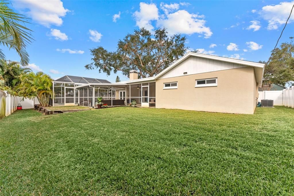 For Sale: $675,000 (3 beds, 2 baths, 1917 Square Feet)