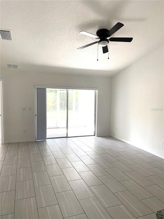 For Rent: $1,795 (3 beds, 2 baths, 1369 Square Feet)