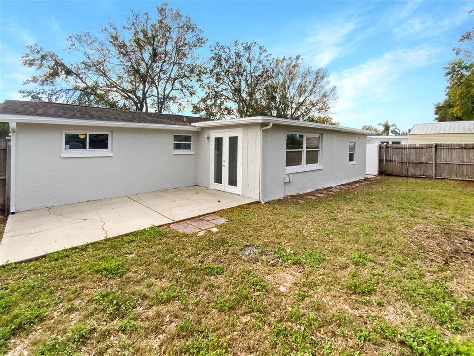 For Sale: $237,000 (3 beds, 1 baths, 1284 Square Feet)