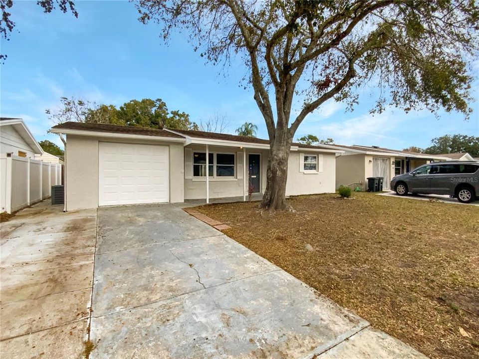 For Sale: $237,000 (3 beds, 1 baths, 1284 Square Feet)